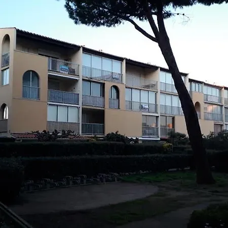 Апартаменты Le Corail *